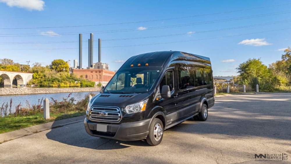 MN Black Car 14 passenger shuttle van, aerial view
